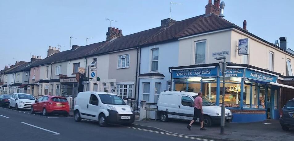 Priestfield House Medway Bed and Breakfast Gillingham  Εξωτερικό φωτογραφία